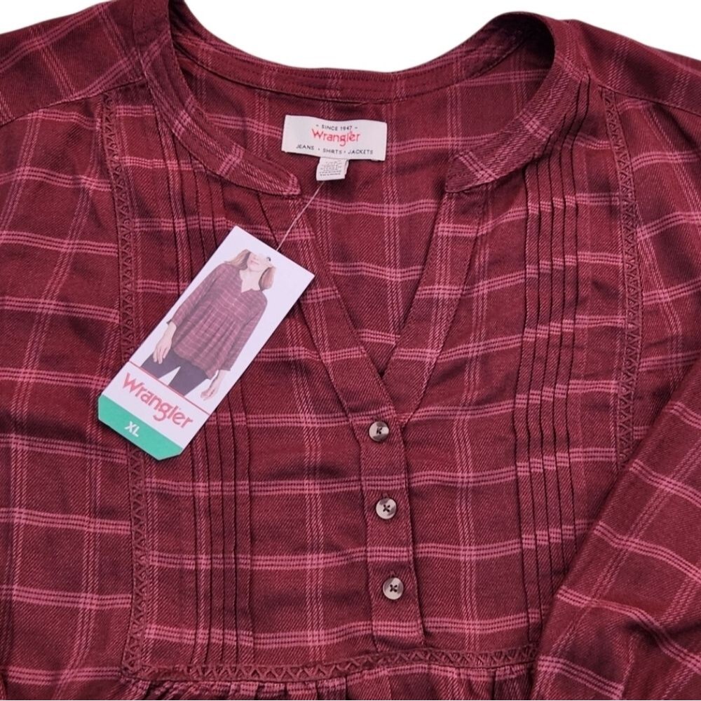 Wrangler Women's Blouses/ Shirt Long Sleeve Burgundy Red V-Neck Size XL - Picture 4 of 12